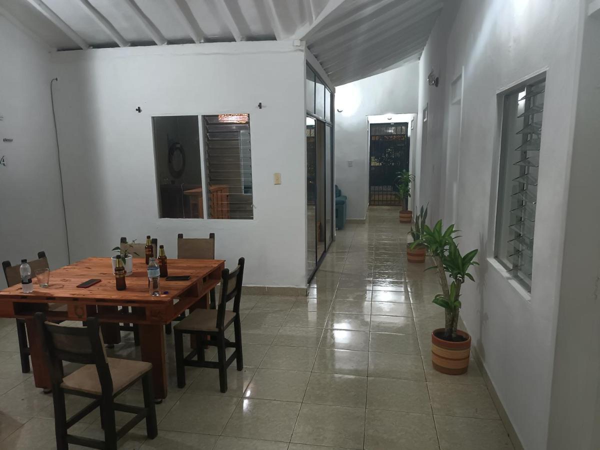 Hospedajes El Jardin Envigado Ngoại thất bức ảnh