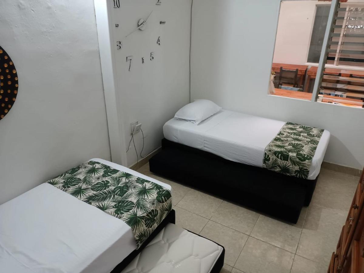 Hospedajes El Jardin Envigado Ngoại thất bức ảnh